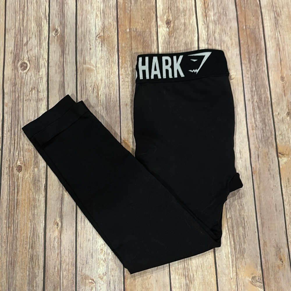 Gymshark black capri leggings small - Picture 3 of 3